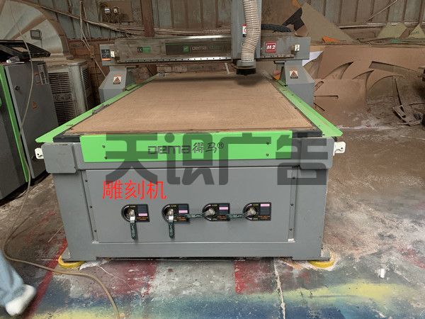 导向牌制作要用到哪些广告设备 (图2)