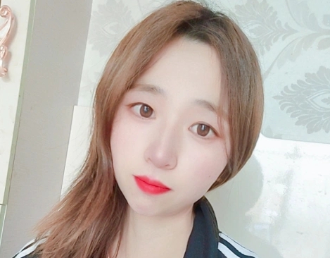 林依恬小红书