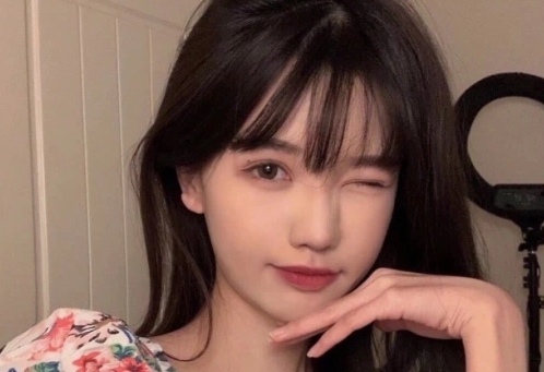 伊琳妞小红书