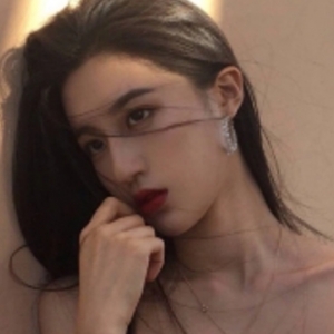 莫爷hi小红书